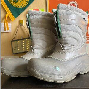 Pre-Loved North Face Snow Boots